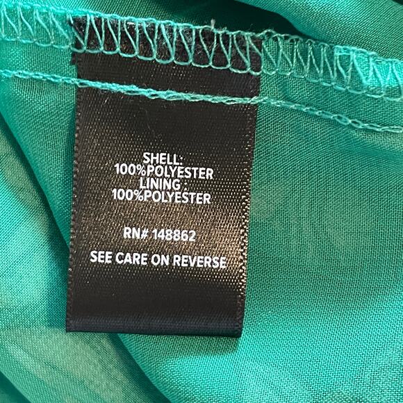 Torrid Green Floral Halter Top Womens Size 2X Crinkle Chiffon Cold Shoulder - Picture 8 of 12